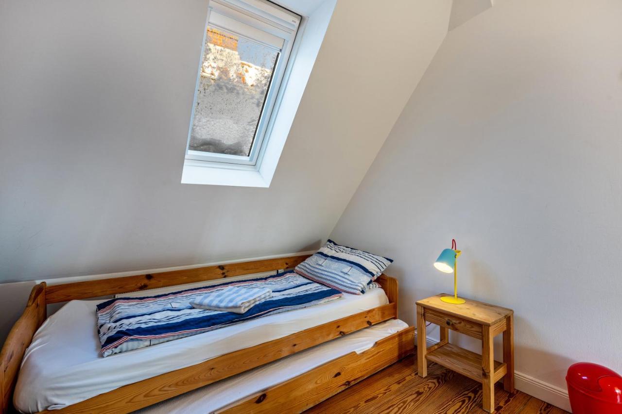 Haus Uebersee Tonga * Lubeck